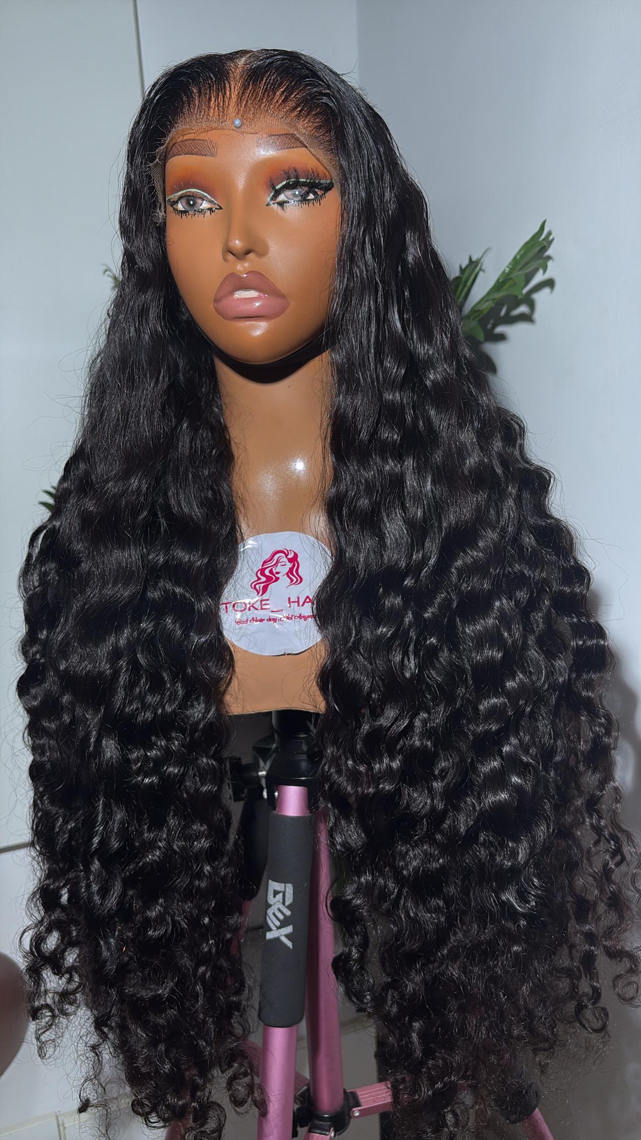 Raw Maya Curls 30” HD Closure Wig – 400g Full Density 7x7 Closure Wig - Image 2